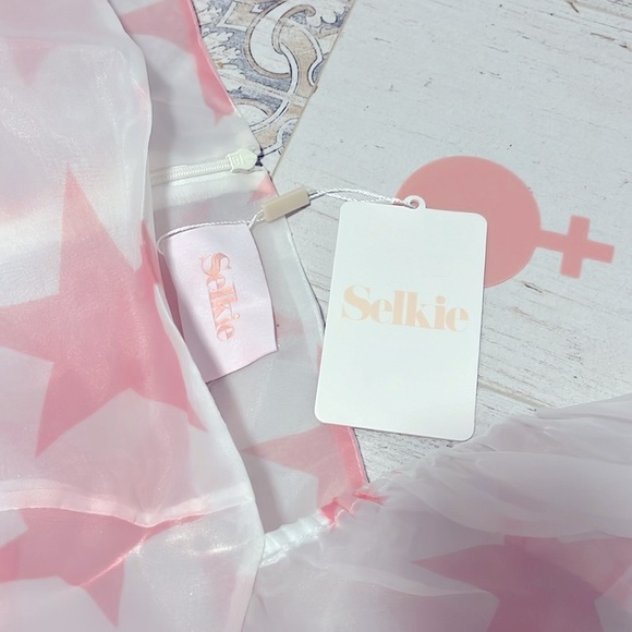 Selkie French Puff Dress in Powdered Star size 4X - Picture 4 of 10